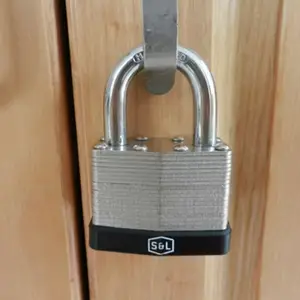 Cadenas laminé acier argent noir 5,35 cm hauteur anse 1,75 cm