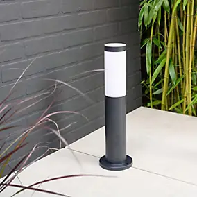 Borne extérieur Hollis taille S noir E27 15W IP44