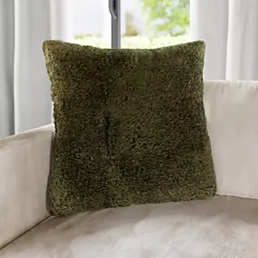 Housse de coussin en fausse fourrure Arepa vert kaki l.50 x L.50cm GoodHome