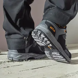 Chaussure de securité noire "HAYDAR" T41