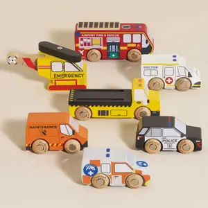 Set de 7 voitures de sport en bois FSC