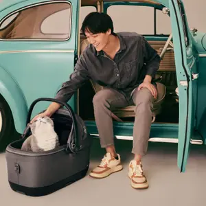 Siège auto pour animal avec ventilateur et système Isofix intégré MAEVE ISO6X WIND ASHEN