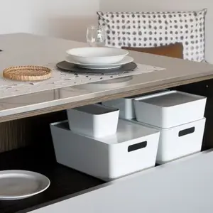 Boîte blanche avec couvercle 2,8 L
