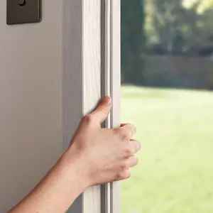 Joint adhesif en EPDM "profil p" porte et fenêtre blanc 6m