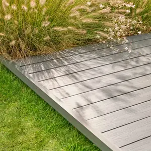 Profilé de finition gris foncé pour terrasse extérieure NEVA 220 x 5,2 cm