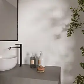 Carrelage mural intérieur blanc mat à cannelures fines L.60 x l.30 cm x ép.9 mm, Perouso