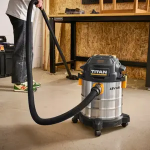 Aspirateur eau et poussière sans fil 18 V avec tuyau 1,8 m et accessoires