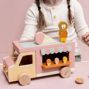 Camion de glaces en bois