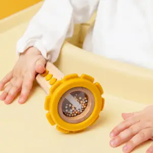 Lampe de jeu en bois et silicone Mr. Lion