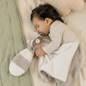 Doudou couverture Raku le raton laveur