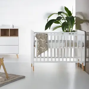 Lit bébé à barreaux Loft White (120 x 60 cm)