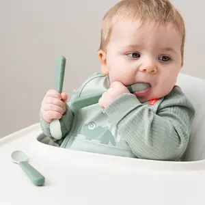 Lot de 3 cuillères bébé Easy-grip vert