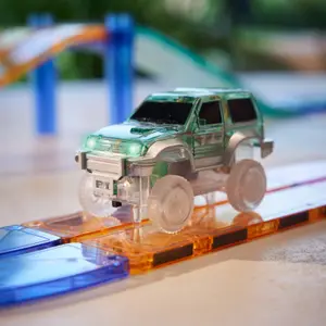 Voiture pour circuit magnétique Verte