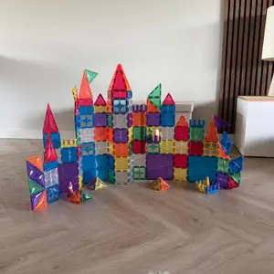 Kit de construction magnétique Inventive Pack Intense (110 pièces + 15 gratuites)