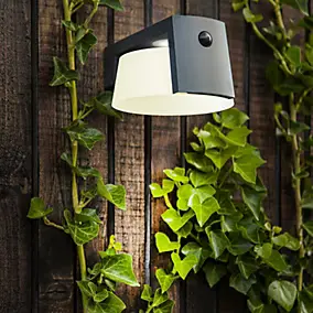 Applique d'extérieur à energie solaire à detecteur de mouvement LED intégrée Moon gris anthracite 9,5W 1000lm Lutec