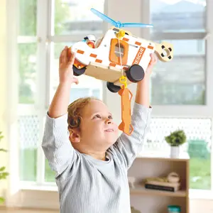 Hélicoptère en bois