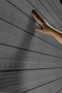 Abri de jardin "NEWTON PLUS 757/775" en résine coloris gris anthracite 5,13 m²