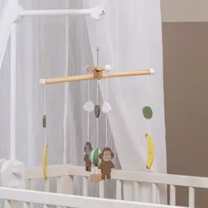 Mobile en bois Singe
