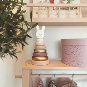 Tour à empiler Lapin