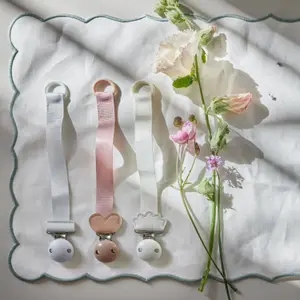Attache sucette Wood Blushing Pink