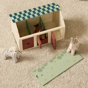 Etable avec chevaux