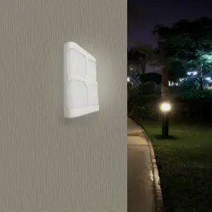 Applique Murale Blanche Rectangulaire IP44 LED 4 Faisceaux 18W - Blanc Neutre 4000K - 5500K