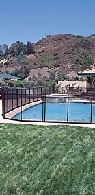 Clôture souple Gre V2 pour piscine – hauteur 1,33 m – filet transparent – poteaux aluminium – sécurité enfant – norme NF P90-306
