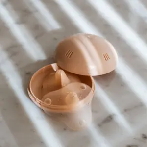 Lot de 2 bouts de sein en silicone (taille M - 2 unités avec étui de transport)