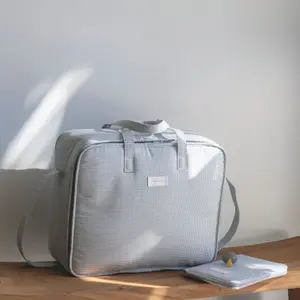 Valise de maternité Little Bloom Vichy Gris