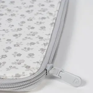 Protège carnet de santé Little Bloom Fleurs Gris