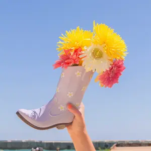 Grand vase botte de cowboy lilas