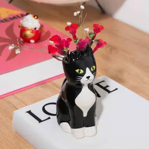 Mini vase chat