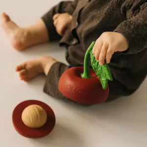 Jouet à empiler bébé et balle hochet Cherry