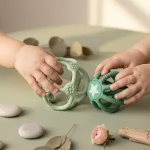 Lot de 2 balles sensorielles en silicone Vert