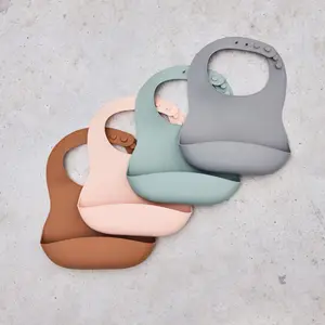 Bavoir en silicone Ash green vert