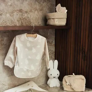 Bavoir à manches imperméable Miffy Snuffy Nougat