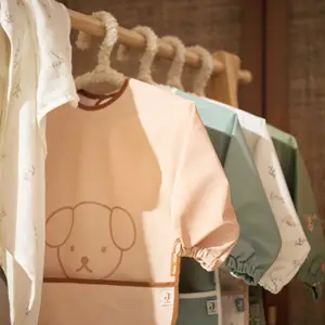 Bavoir à manches imperméable Miffy Peekaboo Wild Rose