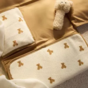 Tapis à langer nomade Little Waffle Mini Teddy Bear