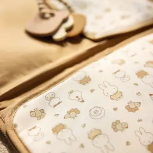 Tapis à langer nomade Miffy Family Farm