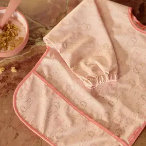 Bavoir à manches imperméables Miffy Moments Silk Rose
