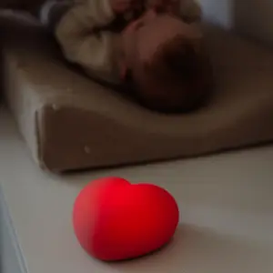 Veilleuse d’allaitement tactile Ruby vieux rose