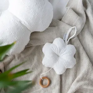 Fleur musicale à suspendre Calm blanc