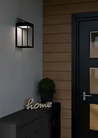 Applique solaire LED intégrée Suzzara noir IP44 800lm Eglo