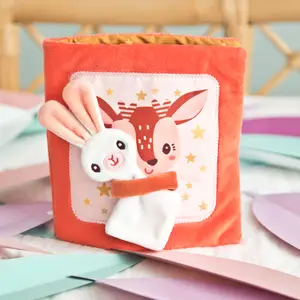 Livre d'activités en tissu Stella et son doudou