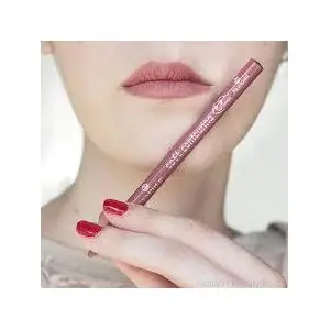 Essence Crayon à lèvres N07 lost in love