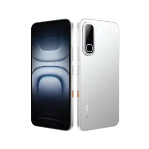 Infinix HOT 70 - 6.7"- 128GB+6GB – Silver