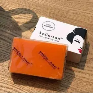 Kojie San  Savon éclaircissant pour la peau et le corps à L'Acide Kojic, 135 g Original