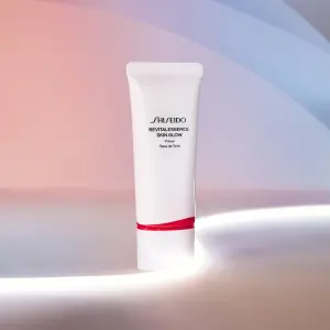 SHISEIDO - REVITALESSENCE SKIN GLOW PRIMER