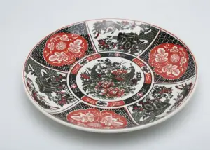 Assiette de service en porcelaine Taous 35cm