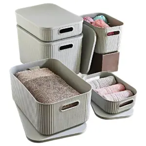 Boîte de rangement avec couvercle Pure 13,4 L